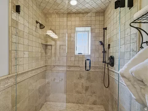Bath - 2808 E 3025 N, Layton, UT 84040 photo 8 of 8