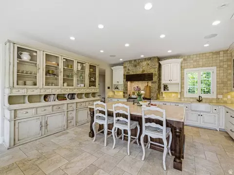 Kitchen - 2808 E 3025 N, Layton, UT 84040 photo 1 of 8
