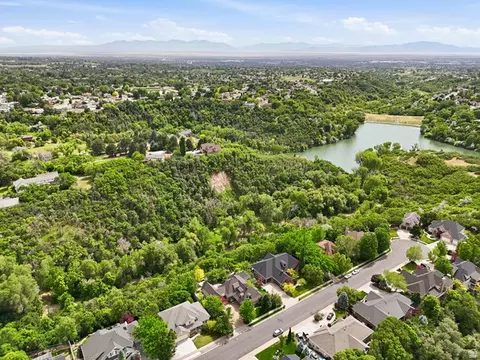 View/Area - 2808 E 3025 N, Layton, UT 84040 photo 8 of 8