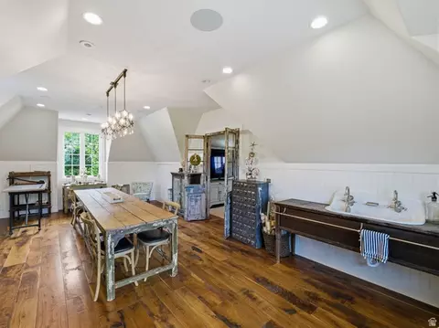 Dining - 2808 E 3025 N, Layton, UT 84040 photo 4 of 6