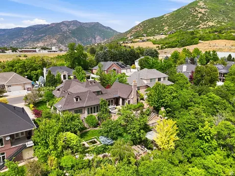View/Area - 2808 E 3025 N, Layton, UT 84040 photo 7 of 8