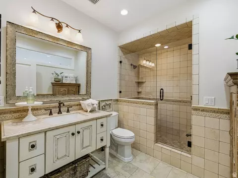 Bath - 2808 E 3025 N, Layton, UT 84040 photo 5 of 8