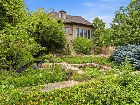 Exterior - 2808 E 3025 N, Layton, UT 84040 photo 16 of 40