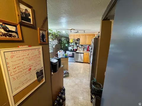 Entry Way - 288 W 1300 N, Sunset, UT 84015 photo 1 of 3