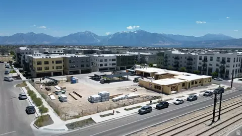 5263 W Reventon Rd S #104, South Jordan, UT 84009
