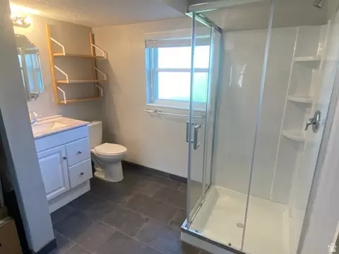 Bath - 1373 N 40 E, Orem, UT 84057 photo 2 of 7