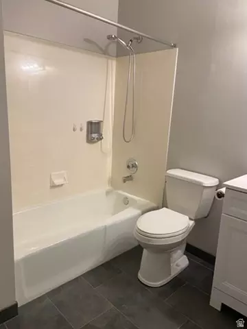 Bath - 1373 N 40 E, Orem, UT 84057 photo 3 of 7