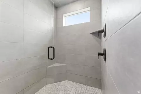 Bath - 965 Goshen Canyon Rd, Mona, UT 84645 photo 2 of 6