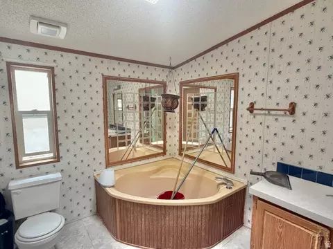 Bath - 105 W 500 S, Ferron, UT 84523 photo 2 of 3