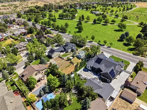 View/Area - 10850 S 1700 E, Sandy, UT 84092 photo 3 of 5