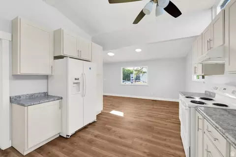 Kitchen - 189 N 300 E, Provo, UT 84606 photo 8 of 10