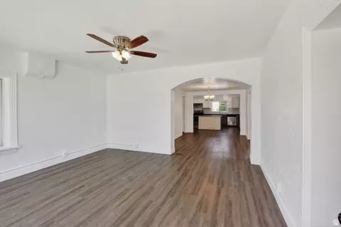 Living - 627 E 800 N, Spanish Fork, UT 84660 photo 2 of 3