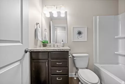Bath - 36 W Gilbride Ave, Murray, UT 84107 photo 3 of 3