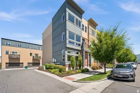 36 W Gilbride Ave, Murray, UT 84107