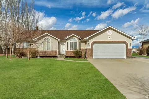 791 E Saddle Rd, Grantsville, UT 84029