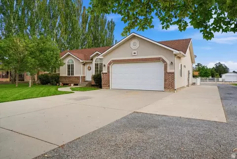 791 E Saddle Rd, Grantsville, UT 84029