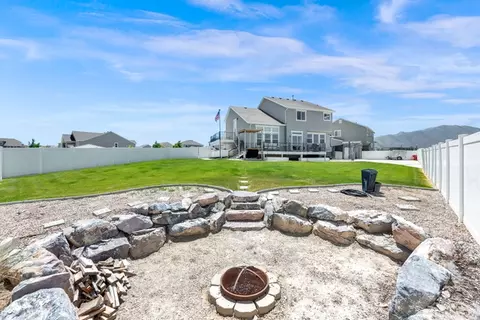 Exterior - 1857 E Thunder Gulch Rd, Eagle Mountain, UT 84005 photo 5 of 14