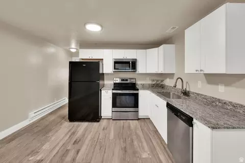 Kitchen - 1857 E Thunder Gulch Rd, Eagle Mountain, UT 84005 photo 5 of 5