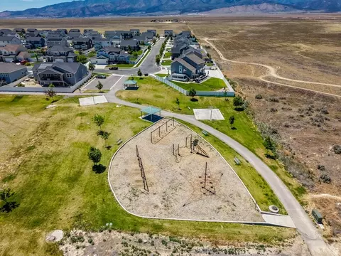 View/Area - 1857 E Thunder Gulch Rd, Eagle Mountain, UT 84005 photo 4 of 4