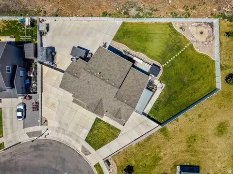 View/Area - 1857 E Thunder Gulch Rd, Eagle Mountain, UT 84005 photo 3 of 4