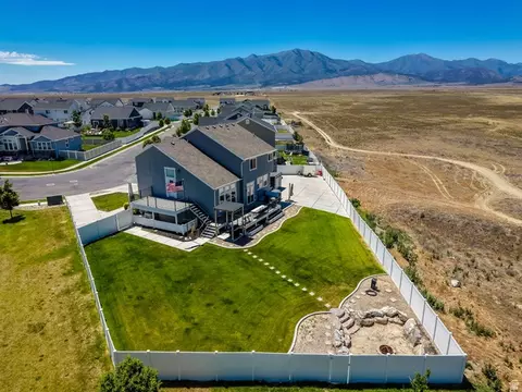 View/Area - 1857 E Thunder Gulch Rd, Eagle Mountain, UT 84005 photo 2 of 4