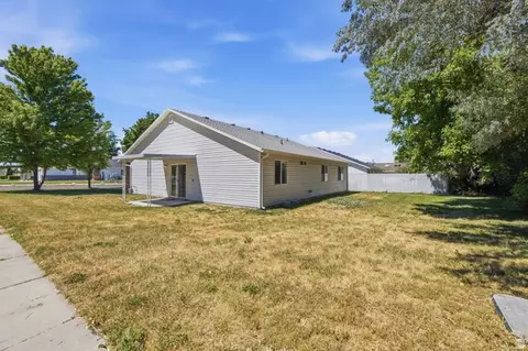 Exterior - 786 E 1500 N, Ogden, UT 84404 photo 4 of 4