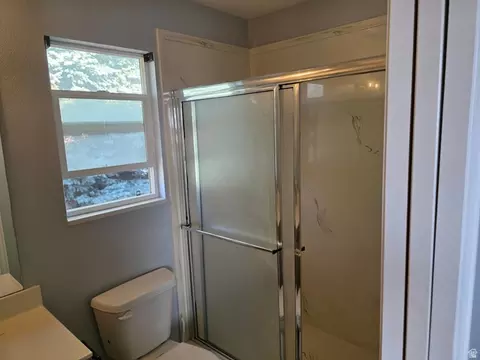 Bath - 1159 E 100 S, Spanish Fork, UT 84660 photo 3 of 4