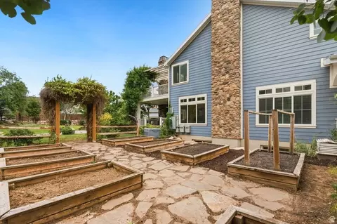 Exterior - 672 E Perry Holow Dr, Mapleton, UT 84664 photo 16 of 27
