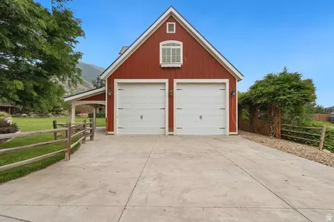 Exterior - 672 E Perry Holow Dr, Mapleton, UT 84664 photo 7 of 27