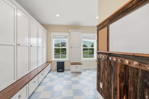 Entry Way - 672 E Perry Holow Dr, Mapleton, UT 84664 photo 2 of 8