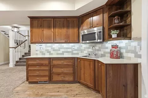 Kitchen - 672 E Perry Holow Dr, Mapleton, UT 84664 photo 5 of 5