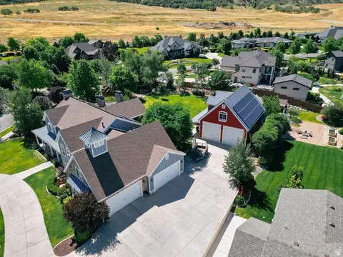 View/Area - 672 E Perry Holow Dr, Mapleton, UT 84664 photo 5 of 7