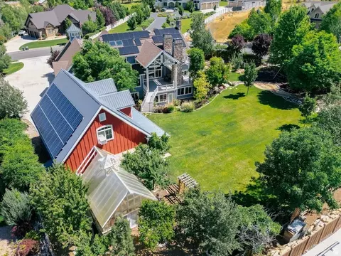 View/Area - 672 E Perry Holow Dr, Mapleton, UT 84664 photo 7 of 7