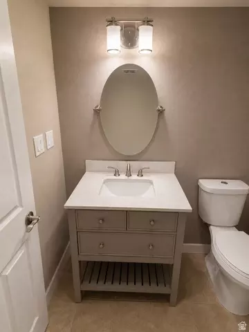 Bath - 149 E Crescent Pine Ln, Sandy, UT 84070 photo 2 of 4
