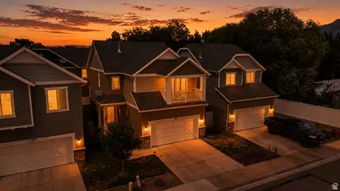 149 E Crescent Pine Ln, Sandy, UT 84070
