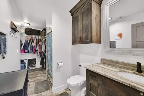 Bath - 643 S 4100 W, Ogden, UT 84404 photo 4 of 5