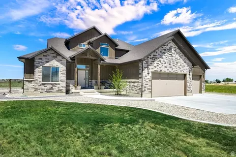 Exterior - 643 S 4100 W, Ogden, UT 84404 photo 2 of 9