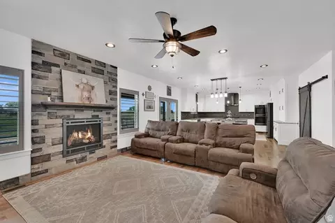 Living - 643 S 4100 W, Ogden, UT 84404 photo 1 of 3