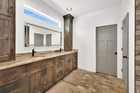 Bath - 643 S 4100 W, Ogden, UT 84404 photo 2 of 5