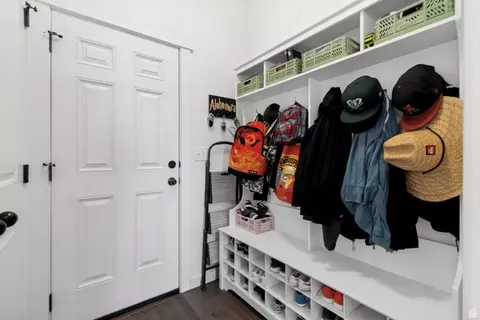 Entry Way - 751 N Plainsman Dr E, Spanish Fork, UT 84660 photo 2 of 2
