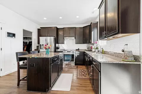 Kitchen - 751 N Plainsman Dr E, Spanish Fork, UT 84660 photo 2 of 3