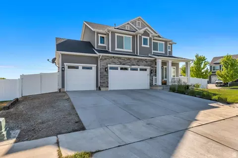 Exterior - 751 N Plainsman Dr E, Spanish Fork, UT 84660 photo 2 of 7