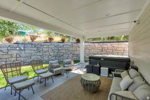 Exterior - 709 E 200 S, Centerville, UT 84014 photo 6 of 21