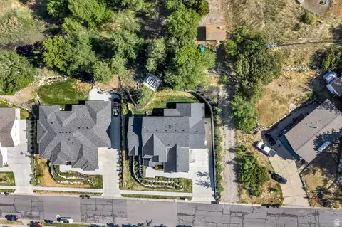 View/Area - 709 E 200 S, Centerville, UT 84014 photo 1 of 8