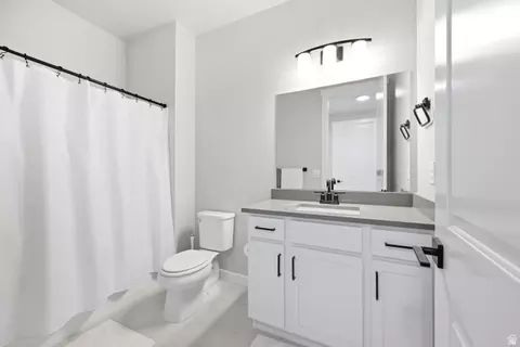 Bath - 764 W Marconi Way S, Murray, UT 84123 photo 3 of 3