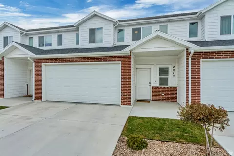 2079 W 1715 Ct S, West Haven, UT 84401