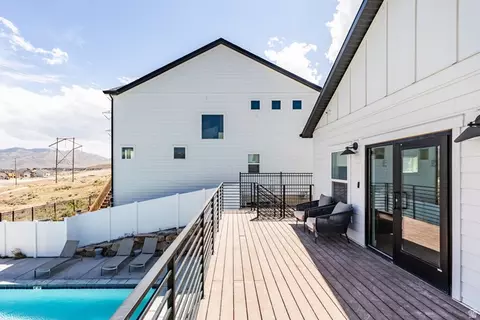 Exterior - 4385 E Longleaf Ln N, Eagle Mountain, UT 84005 photo 14 of 17
