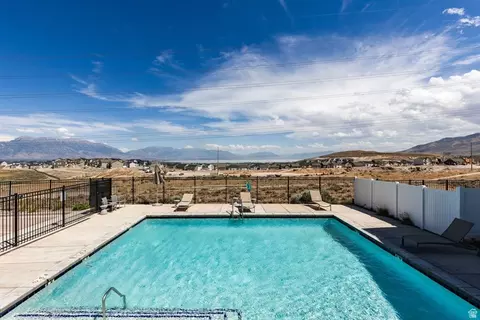 Exterior - 4385 E Longleaf Ln N, Eagle Mountain, UT 84005 photo 2 of 17
