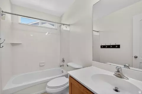 Bath - 7721 N Ruby Valley Dr W, Eagle Mountain, UT 84005 photo 1 of 3