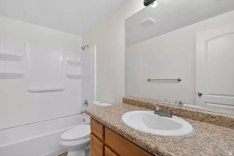 Bath - 7721 N Ruby Valley Dr W, Eagle Mountain, UT 84005 photo 3 of 3